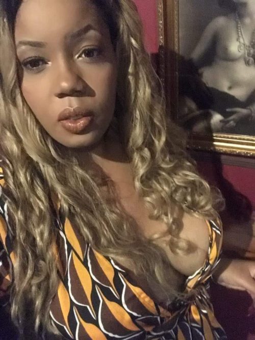 Rencontre sexe intense à Marseille : belle femme noire pour plan cul torride
